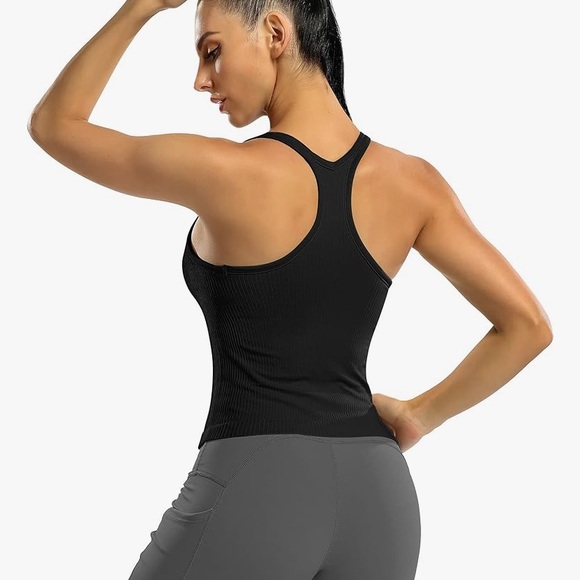 Women Ribbed Workout Crop Tops with Built in Bra (set of two) - Picture 10 of 11